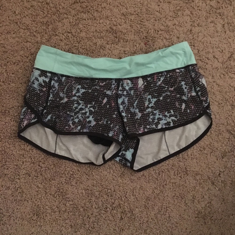 Lululemon shorts size 10